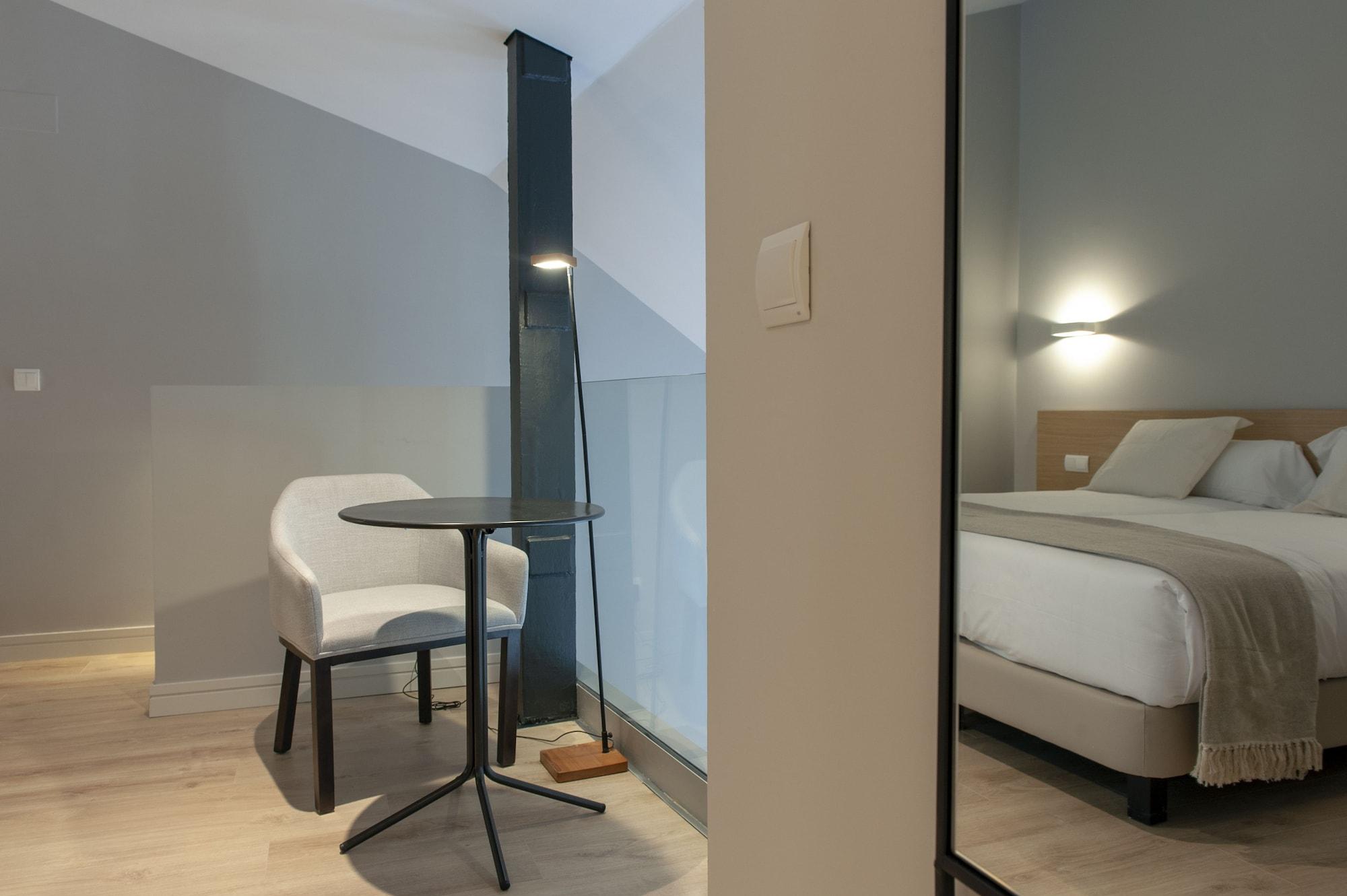 เอ็มเอช อพาร์ตเมนต์ เซ็นทรัล มาดริด Aparthotel ภายนอก รูปภาพ