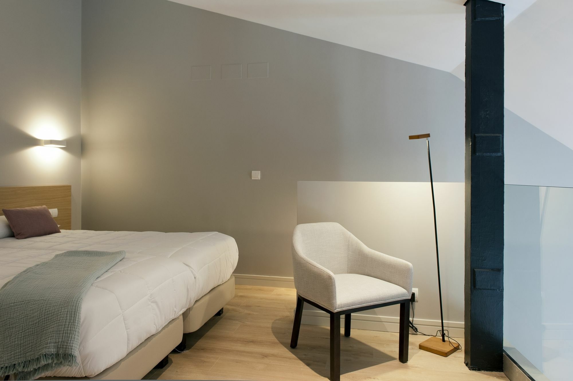 เอ็มเอช อพาร์ตเมนต์ เซ็นทรัล มาดริด Aparthotel ภายนอก รูปภาพ